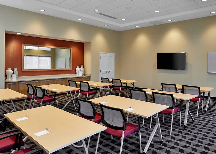 Towneplace By Marriott North - Osu Hotel Columbus