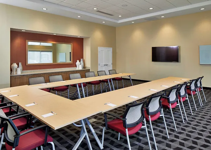 Towneplace By Marriott North - Osu Hotel Columbus